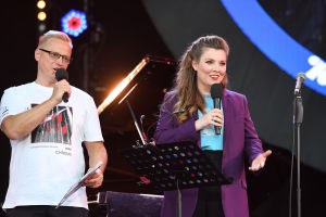 Hosts Ernest Mackevicius and Olga Skabeyeva at the Koktebel Jazz Party 2020 international jazz festival